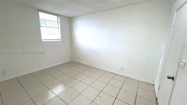 Building Photo - 801 NW 47th Ave