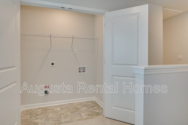 Building Photo - 1414 Deer Hollow Run