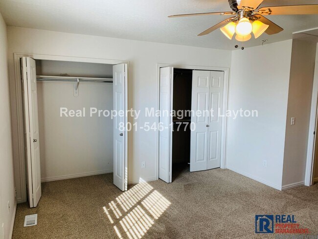 Building Photo - Cozy 2 Bedroom South Ogden Townhome Available Now!