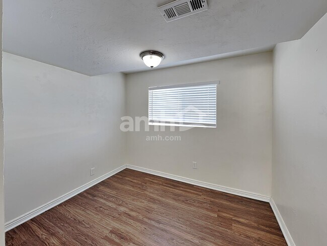 Building Photo - 2602 W 4050 S