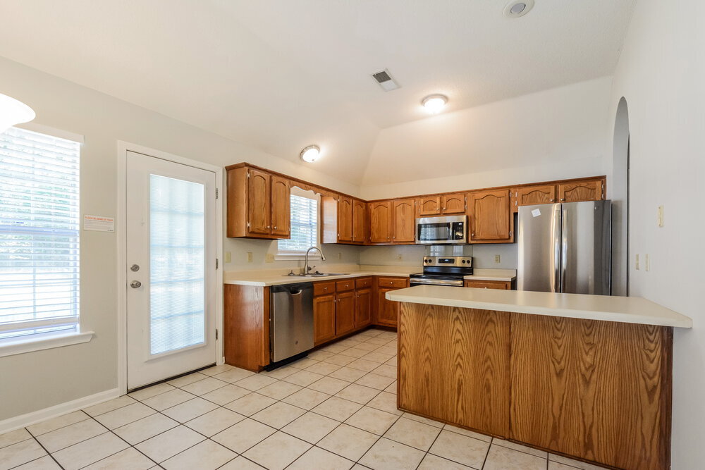 Building Photo - 6202 Morgan Manor Cove