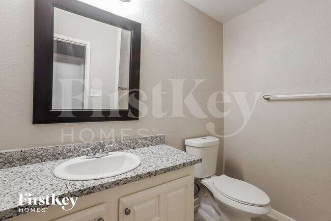 Building Photo - 2010 Eastfield Circle