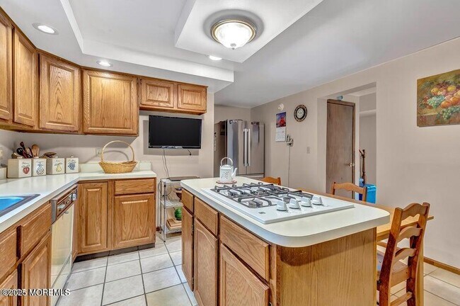 Building Photo - 718 E Veterans Hwy