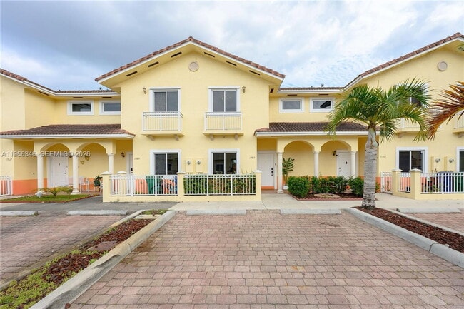 Building Photo - 17815 NW 74th Ct