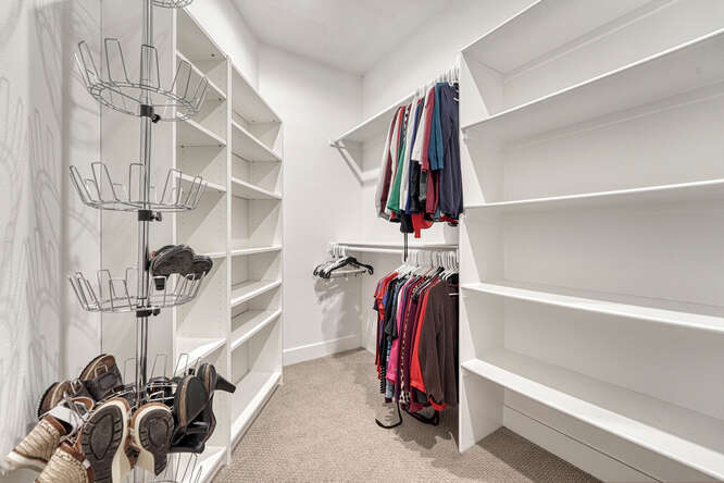 Master Suite Walk-in Closet - 7881 W 51st Ave