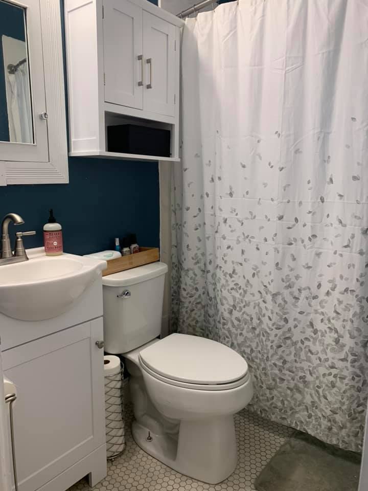 Bathroom with tub and shower - 1617 Richmond Ave