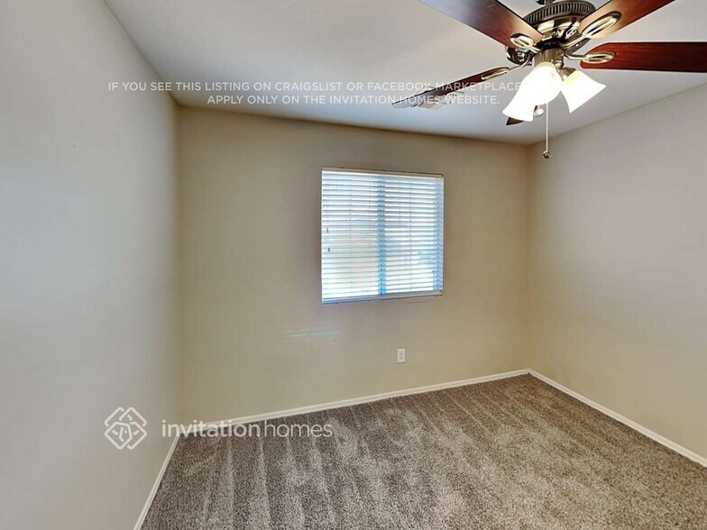 Building Photo - 1325 E Saguaro Trail