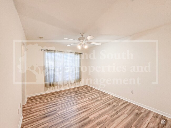 Building Photo - 8755 Fort Socrum Village Way