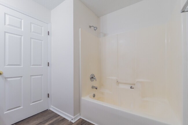 Building Photo - 507 Paulling Dr