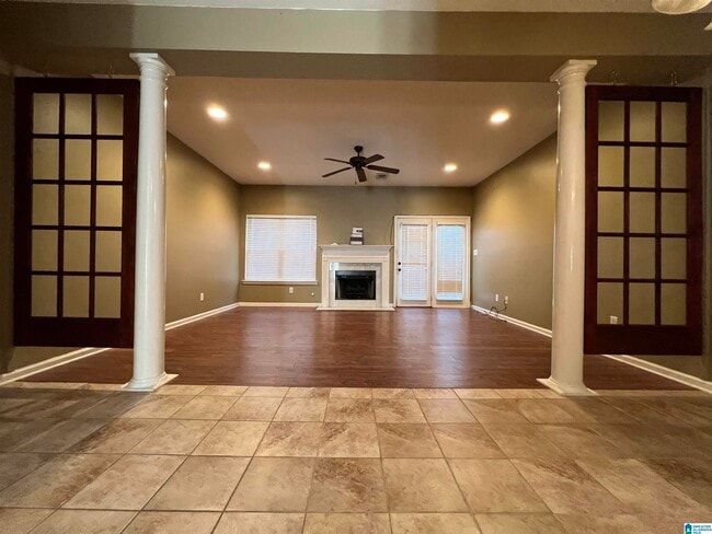 Building Photo - 1648 Savannah Park Ln