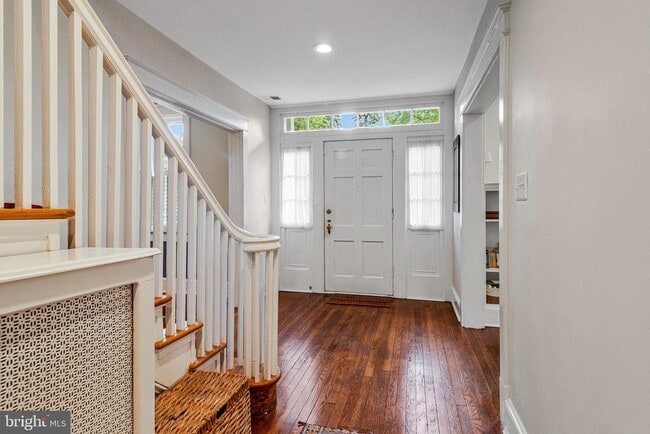 Building Photo - 3921 Harrison St NW