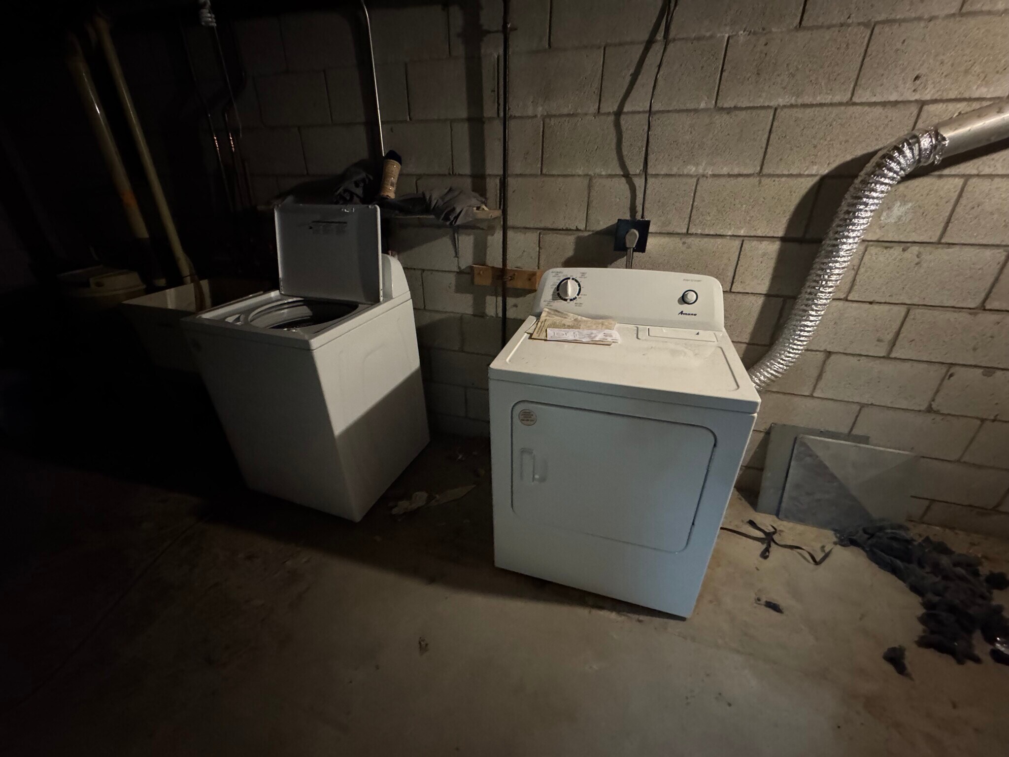 Building Photo - W170N11545 Armada Dr