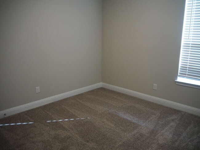 Building Photo - 2505 Starling St