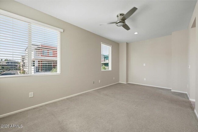 Building Photo - 1250 Abbey Ln
