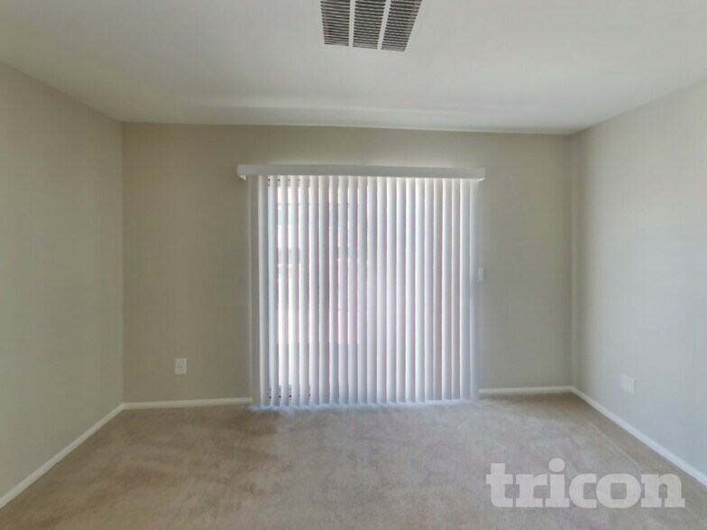 Building Photo - 5513 Doe Springs Pl