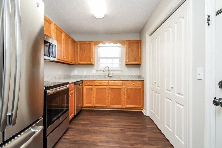 Building Photo - 1814 Lucille Ln