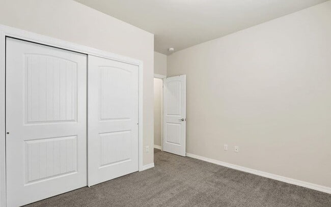 Building Photo - 2911 Aragon Ave