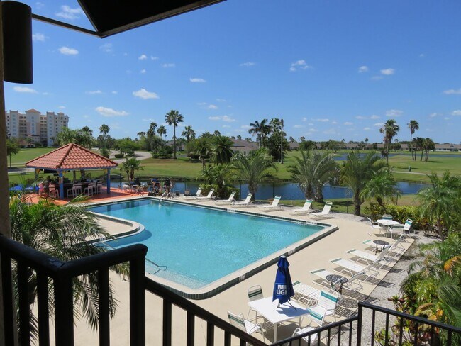 Building Photo - Annual 2/2 Condo, in a resort community golf and tennis