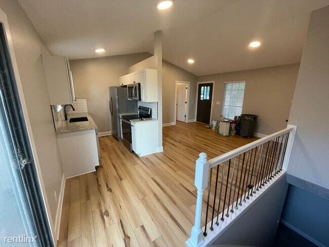 Building Photo - 2 br, 2 bath House - 416 S Woodchuck Ln