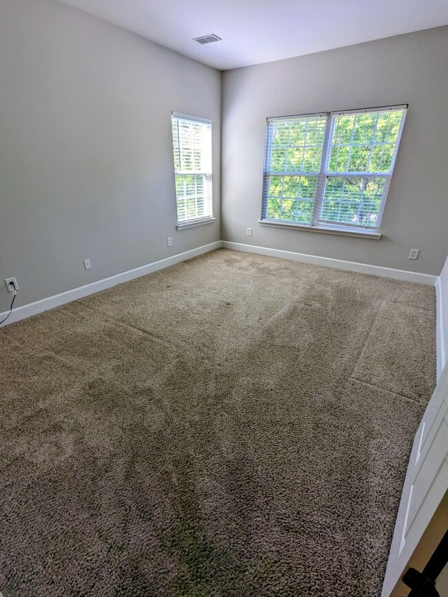 Building Photo - 8211 Lenox Creekside Dr