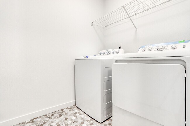 Building Photo - Modern Living in the Heart of Ridgefield: Quartz Finishes & Open-Concept Charm