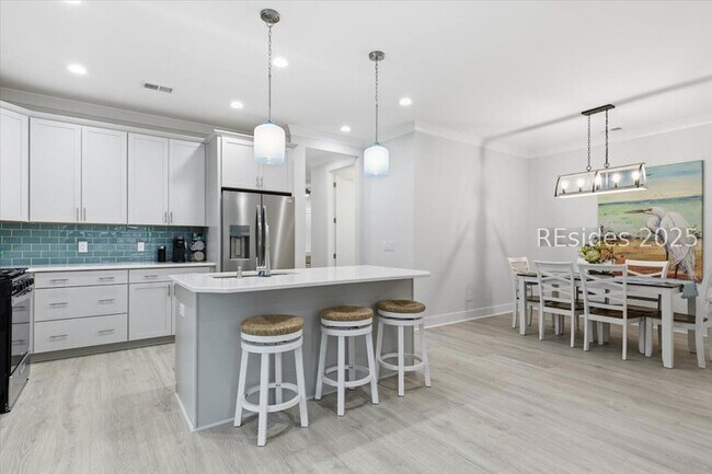 Building Photo - 119 Blue Starfish Ln