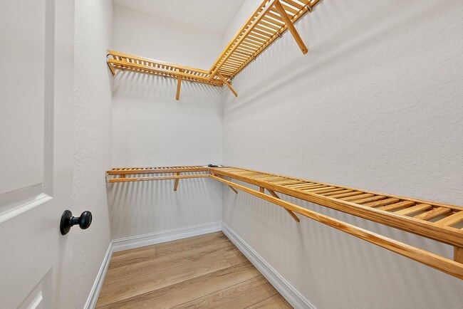 Building Photo - 4770 SW Ardsley Dr