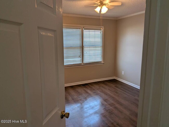 Building Photo - 3812 Sterling Pointe Dr