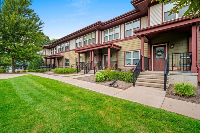 Building Photo - Wausau East Townhomes