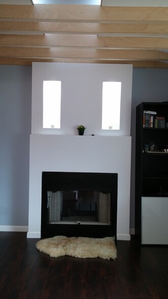 Double sided fireplace - 22635 Oxnard St