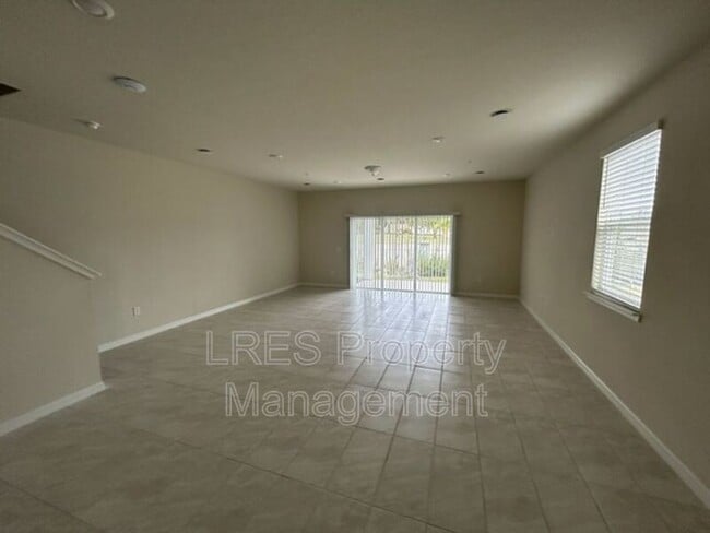 Building Photo - 1872 Erudite Wy