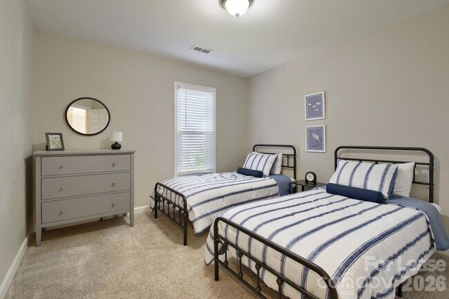 Building Photo - 6520 Red Maple Dr