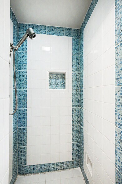 Building Photo - 3529 Trimble Rd