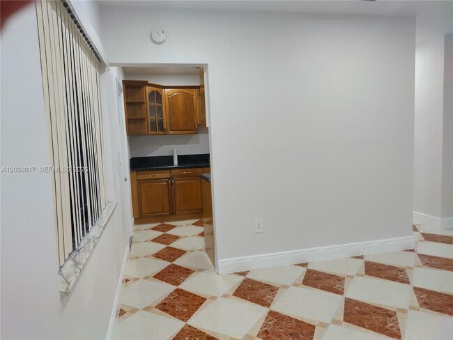 Building Photo - 265 NW 190th St