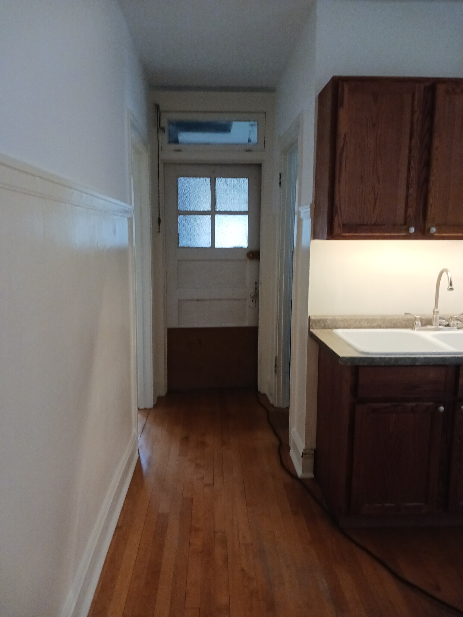 Building Photo - 5727 N Washtenaw Ave