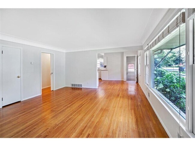 Building Photo - 3829 Ewing Ave S