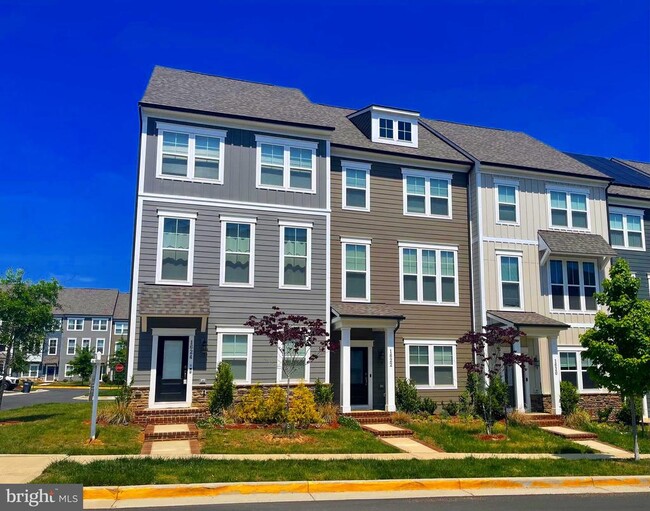 Building Photo - 1624 Grove Chestnut Rd