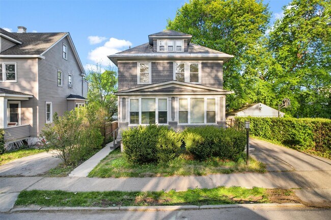 Primary Photo - 29 Gray St
