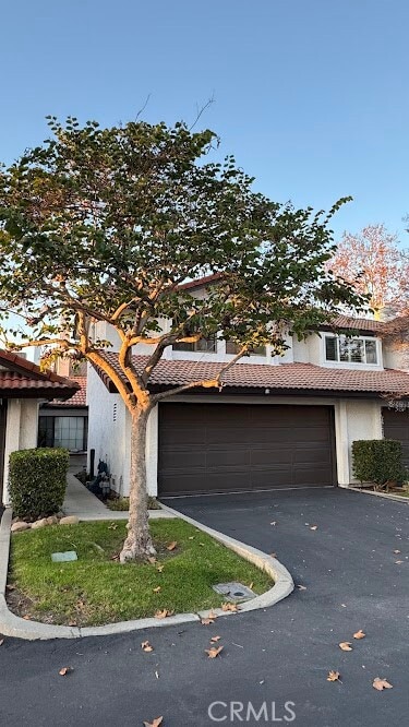 Building Photo - 3 Shadow Hill Ln