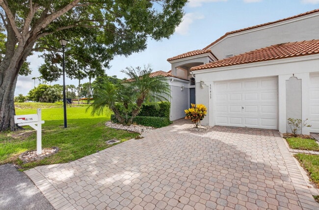 Building Photo - 15415 Summer Lake Dr