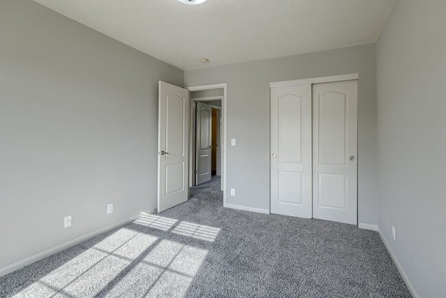 Building Photo - Must See 3 Bedroom In Millard School District!!