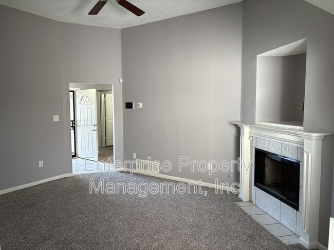 Building Photo - 4429 S Cedar Bark Cove