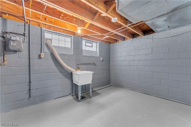 Building Photo - 9405 Bohning Dr