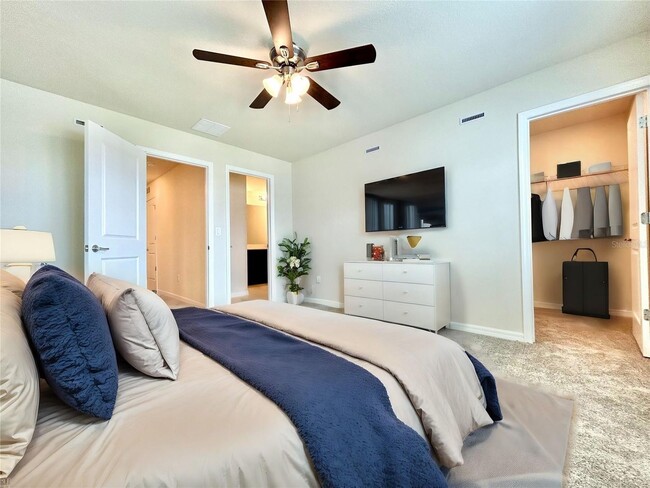 Building Photo - Live in style: Family-friendly 3BR, 2.5BA ...