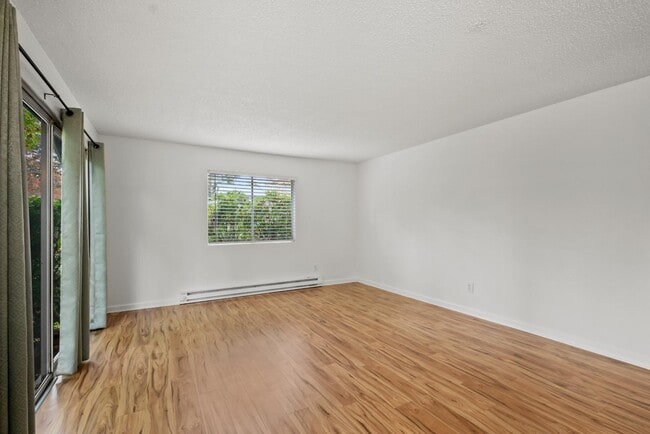 Building Photo - 1220 Mission Blvd