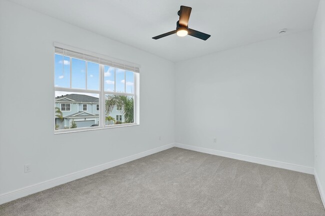 Building Photo - 3552 NW Solange Ct