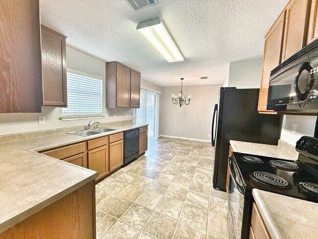 Building Photo - "Receive 2 weeks free off your first full ...