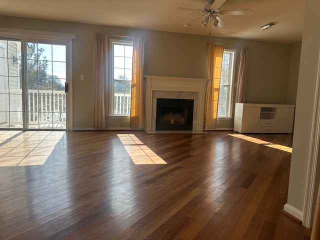 Building Photo - 943 Hillside Lake Terrace