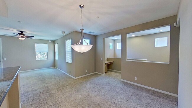 Building Photo - 32 Meridian Dr