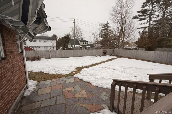 Building Photo - 46 Elmira St